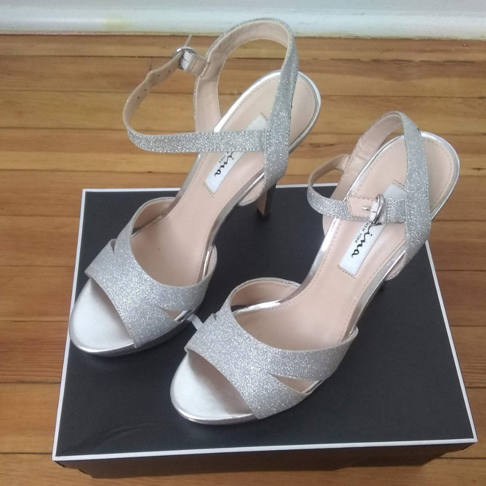 Nina Shara Open toe Heel Silver Glitter size 8.5